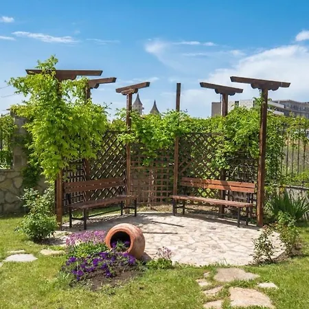 уютная в 5 минутах от пляжа Apartment